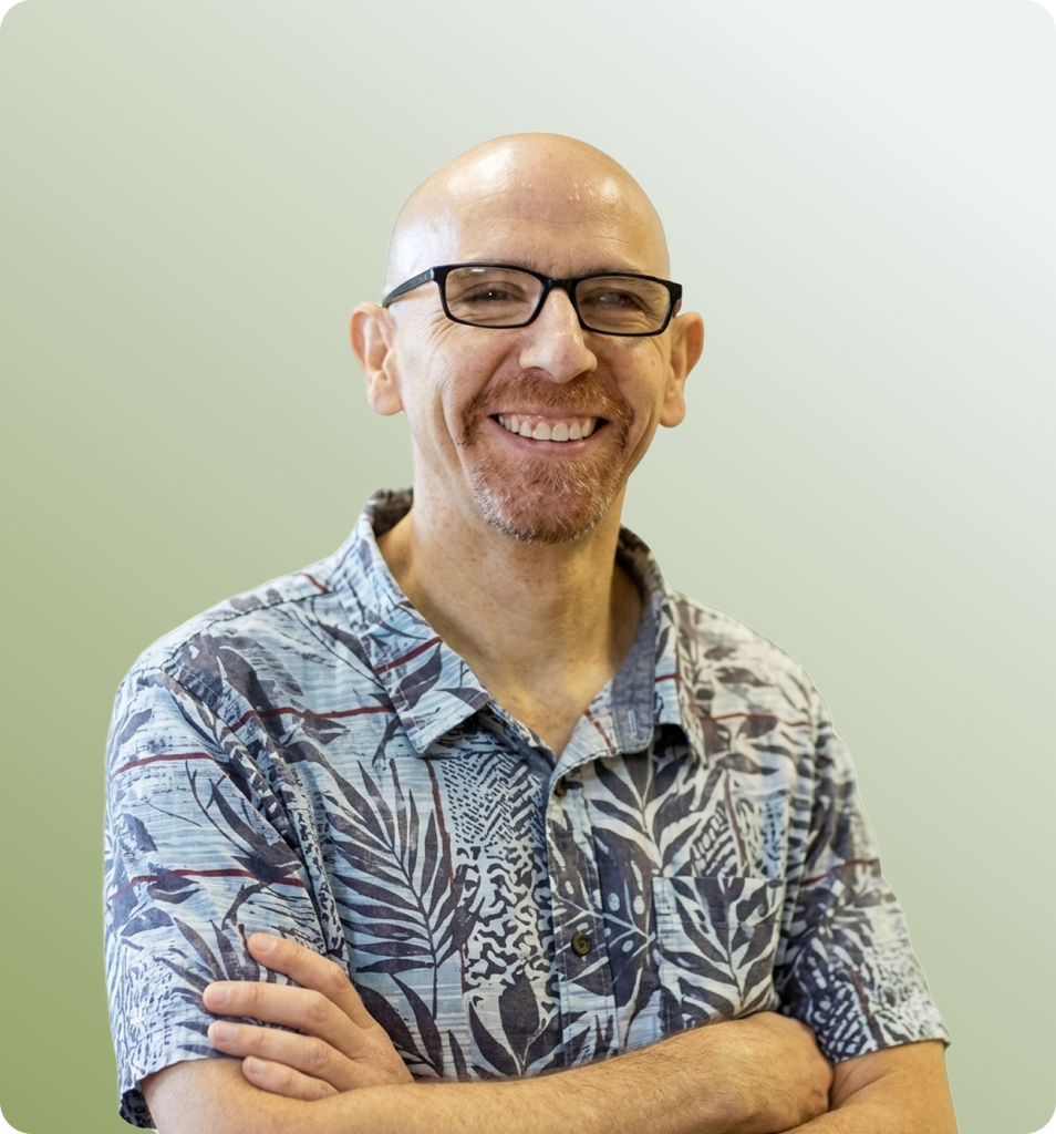 Roberto, CMTPT, LMT at PalmLeaf Massage & Wellness